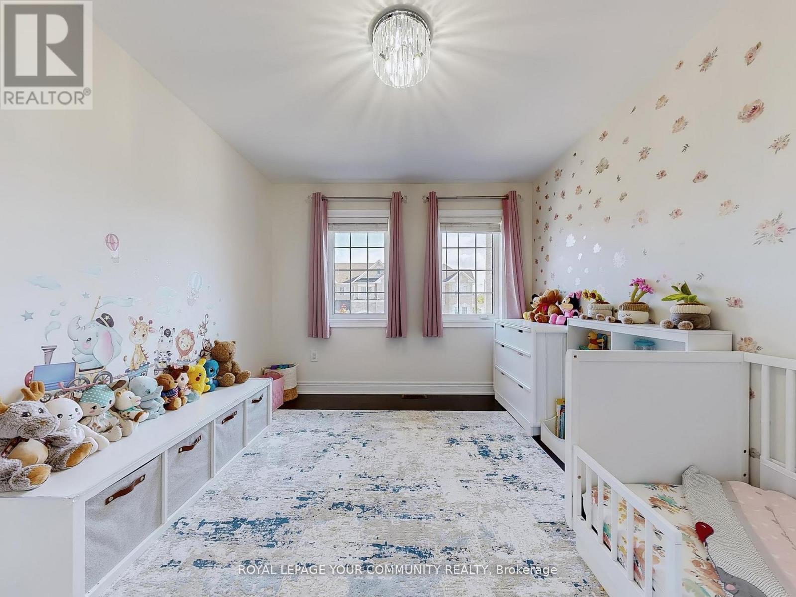 66 Drizzel Crescent, Richmond Hill, Ontario  L4E 1G8 - Photo 25 - N12566068