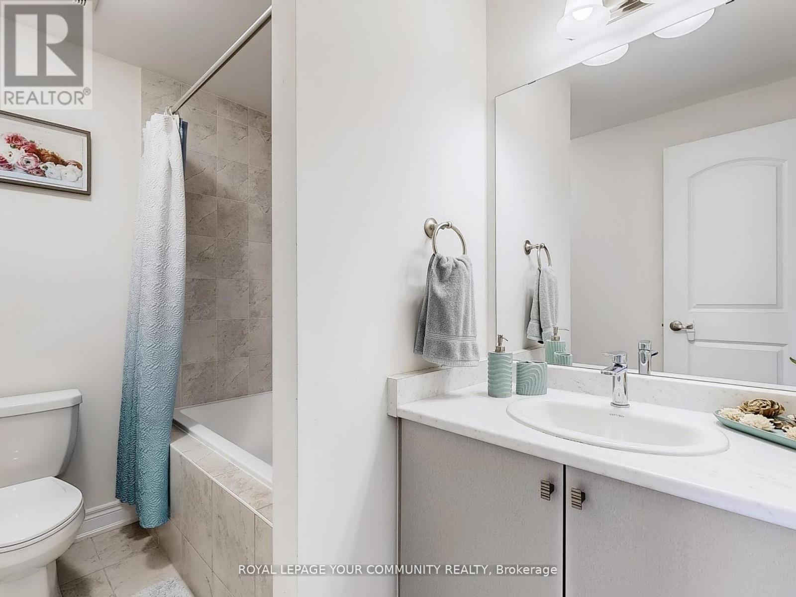 66 Drizzel Crescent, Richmond Hill, Ontario  L4E 1G8 - Photo 29 - N12566068