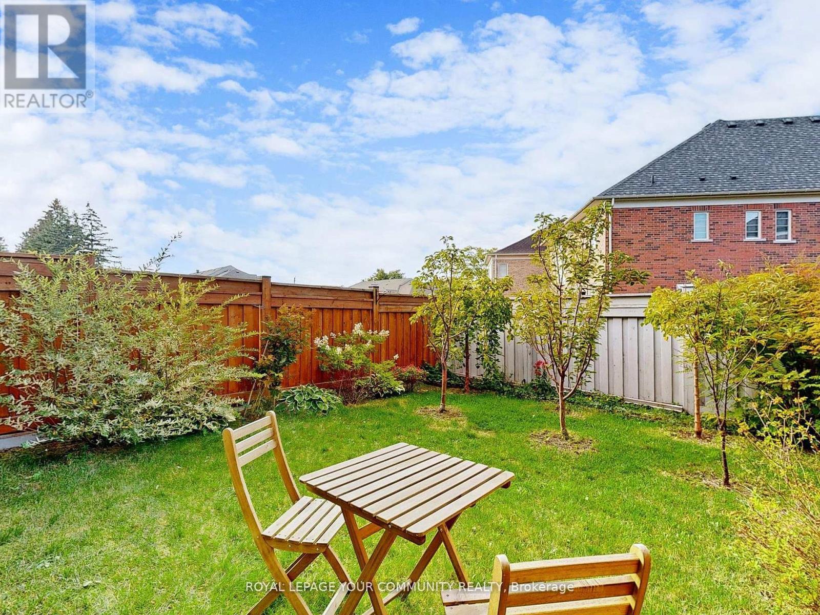 66 Drizzel Crescent, Richmond Hill, Ontario  L4E 1G8 - Photo 40 - N12566068