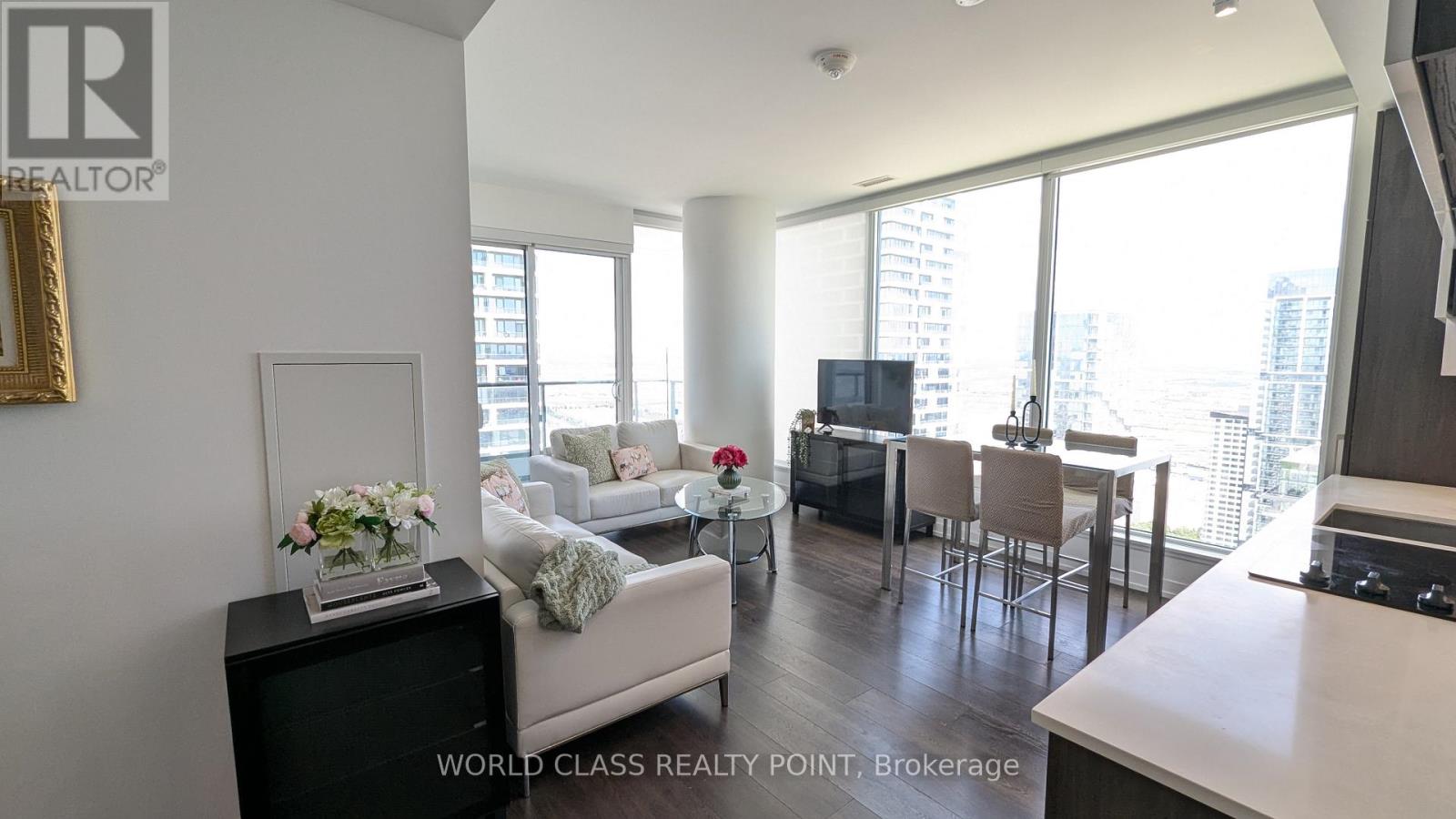 5202 - 5 Buttermill Avenue, Vaughan, Ontario  L4K 0J5 - Photo 2 - N12566156