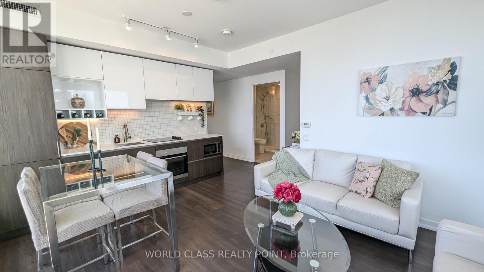 5202 - 5 Buttermill Avenue, Vaughan, Ontario  L4K 0J5 - Photo 4 - N12566156