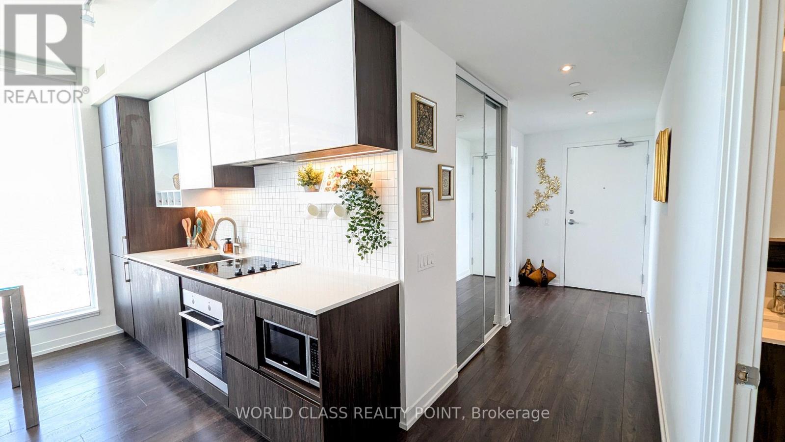 5202 - 5 Buttermill Avenue, Vaughan, Ontario  L4K 0J5 - Photo 5 - N12566156