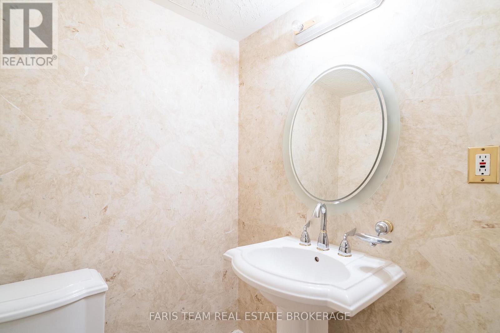 1762 Wilkinson Street, Innisfil, Ontario  L9S 1X3 - Photo 31 - N12566174