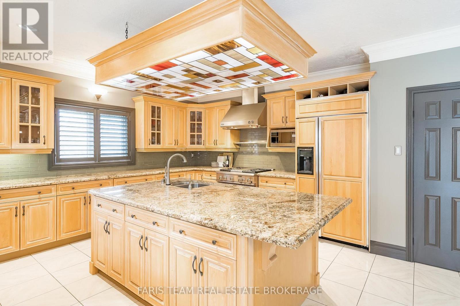 1762 Wilkinson Street, Innisfil, Ontario  L9S 1X3 - Photo 8 - N12566174