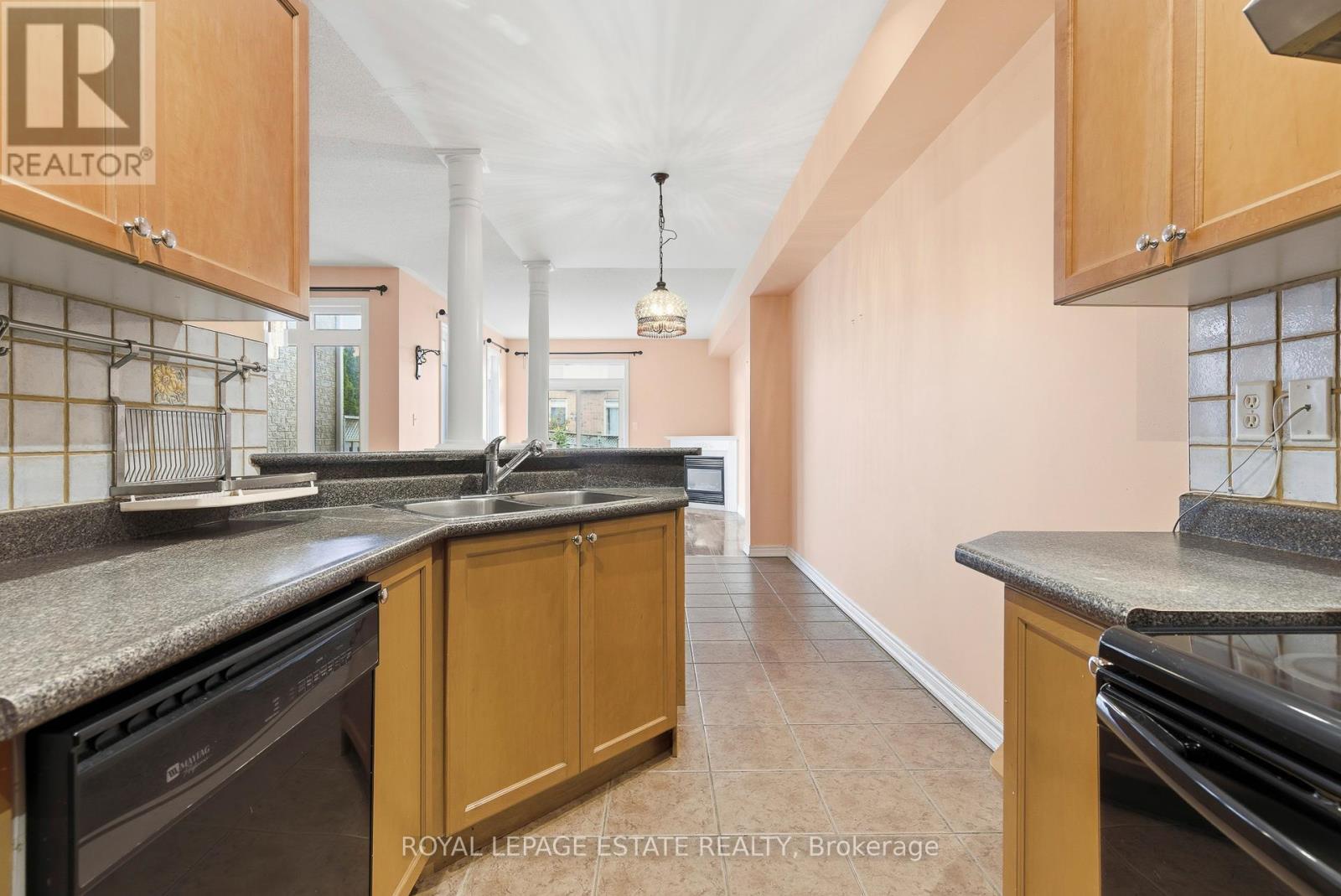 8 Venture Avenue, Richmond Hill, Ontario  L4S 2P2 - Photo 14 - N12566214