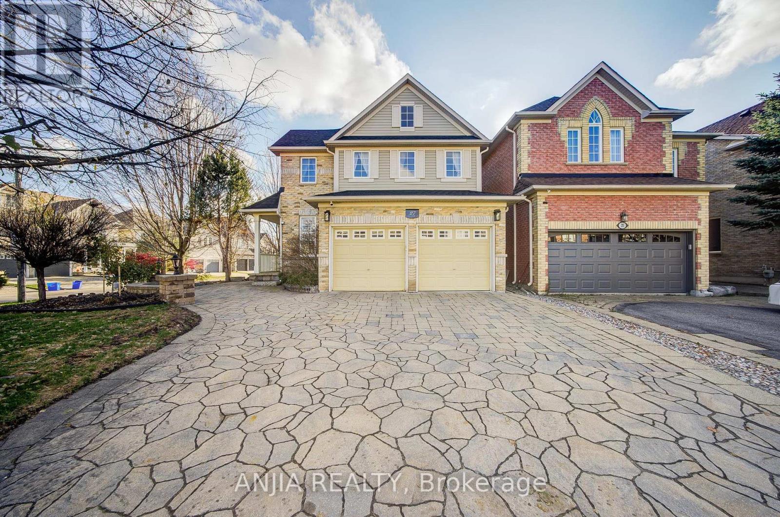27 LARCASTLE AVENUE, Markham, Ontario