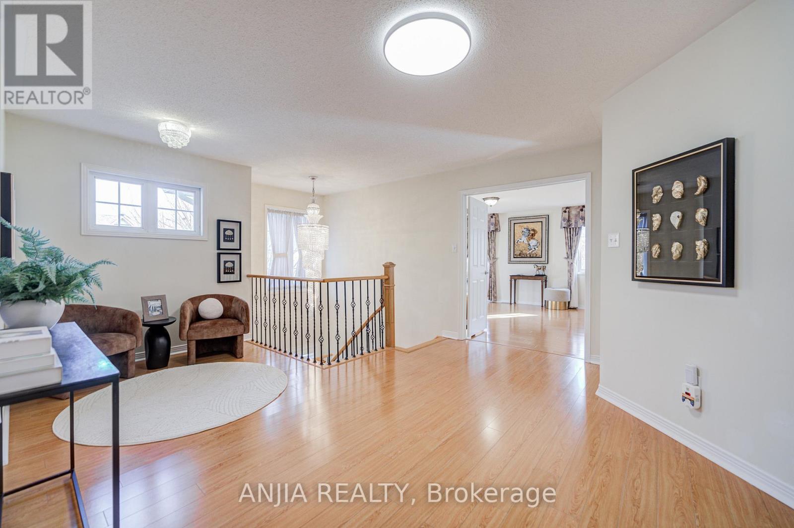 27 Larcastle Avenue, Markham, Ontario  L6C 0A9 - Photo 28 - N12566226