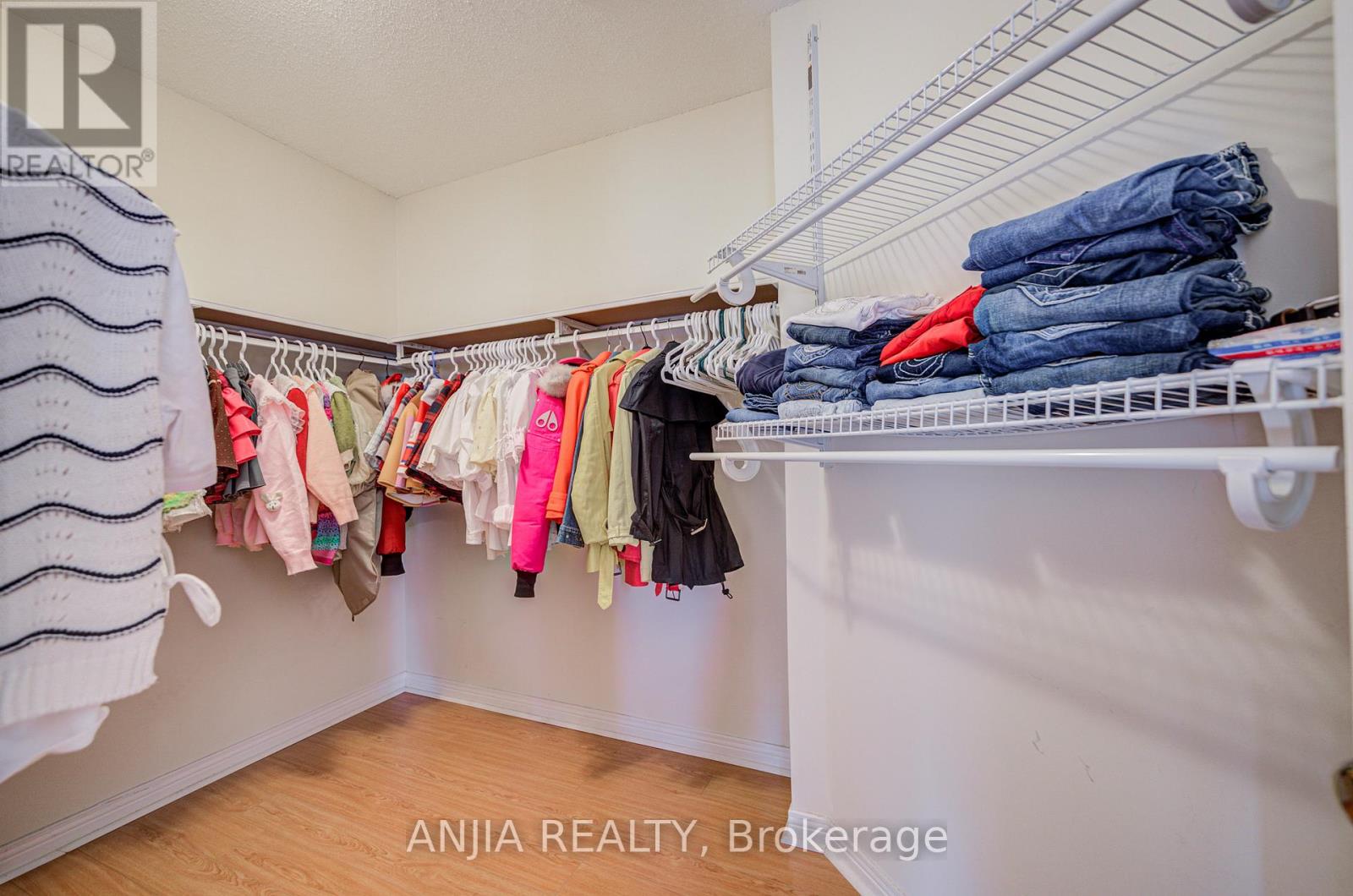 27 Larcastle Avenue, Markham, Ontario  L6C 0A9 - Photo 35 - N12566226