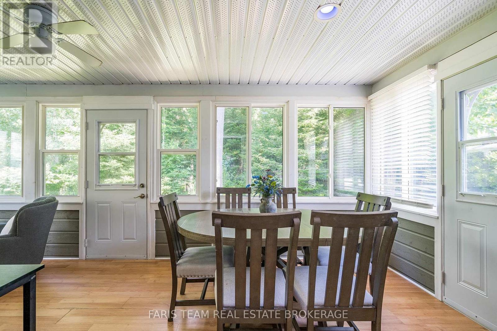 65 Madawaska Trail, Wasaga Beach, Ontario  L9Z 1X7 - Photo 12 - S12566238