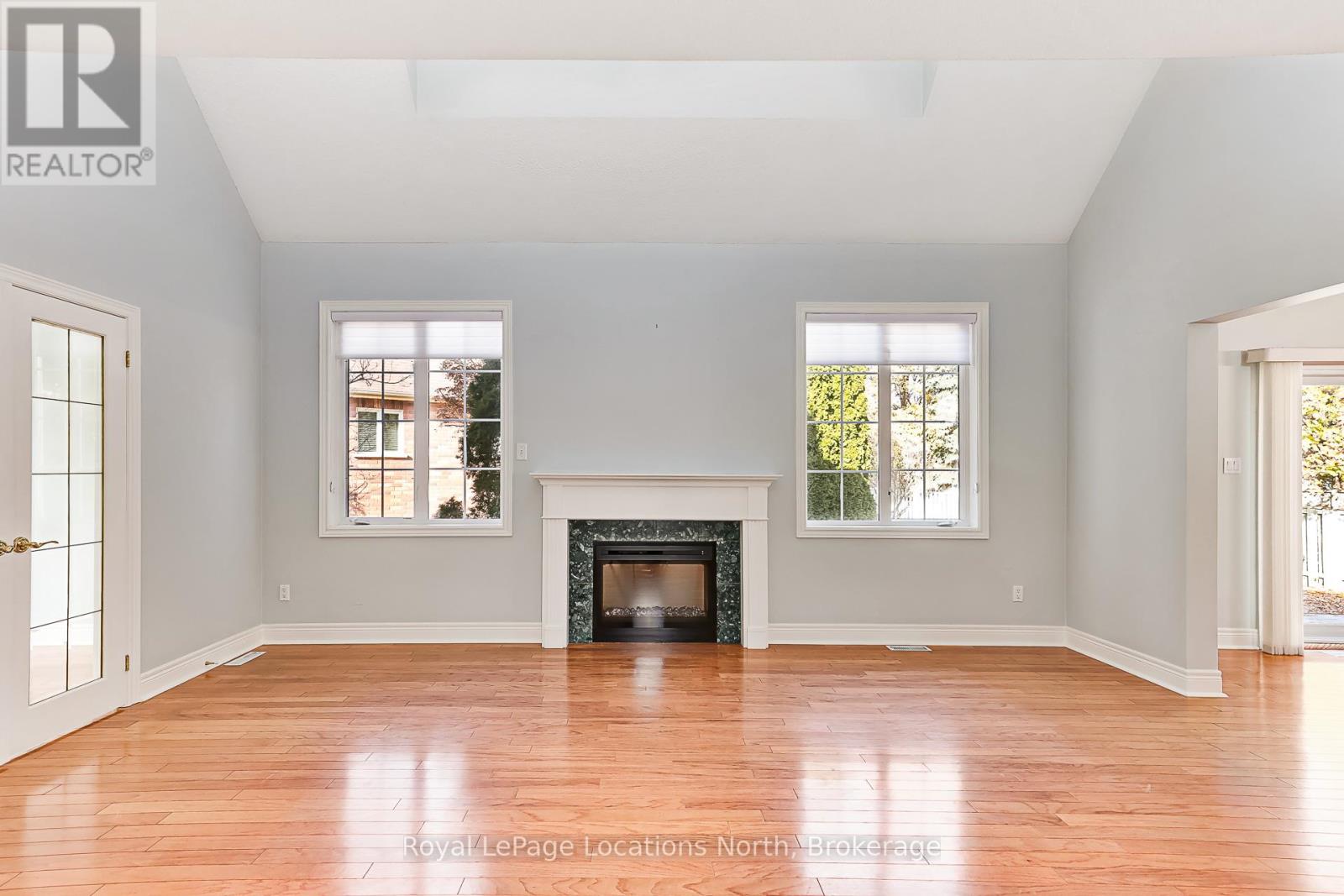 11 Callary Crescent, Collingwood, Ontario L9Y 4X9 - Photo 5 - S12566368