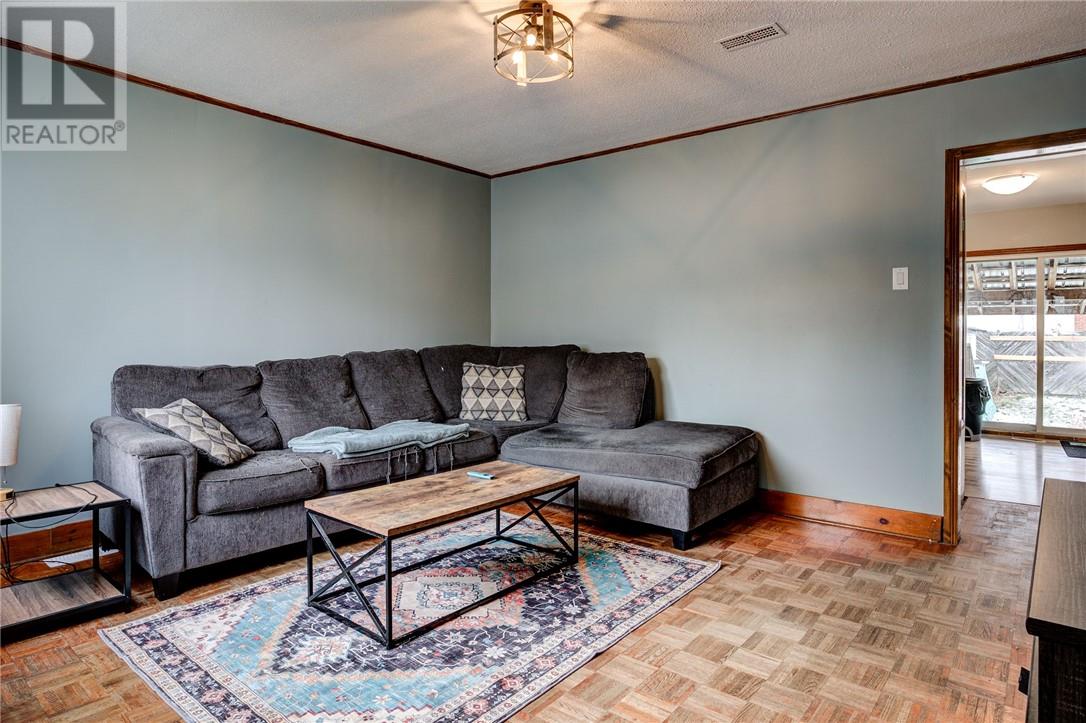 85 Elm Crescent, Levack, Ontario  P0M 2C0 - Photo 7 - 2125737