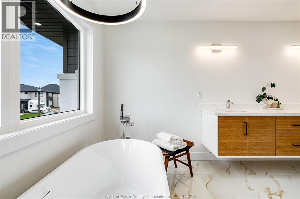 227 Cowan Court, Amherstburg, Ontario  N9V 0G9 - Photo 37 - 25029276