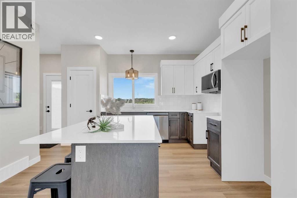 13 Gray Close, Sylvan Lake, Alberta  T4S 0W4 - Photo 7 - A2237522