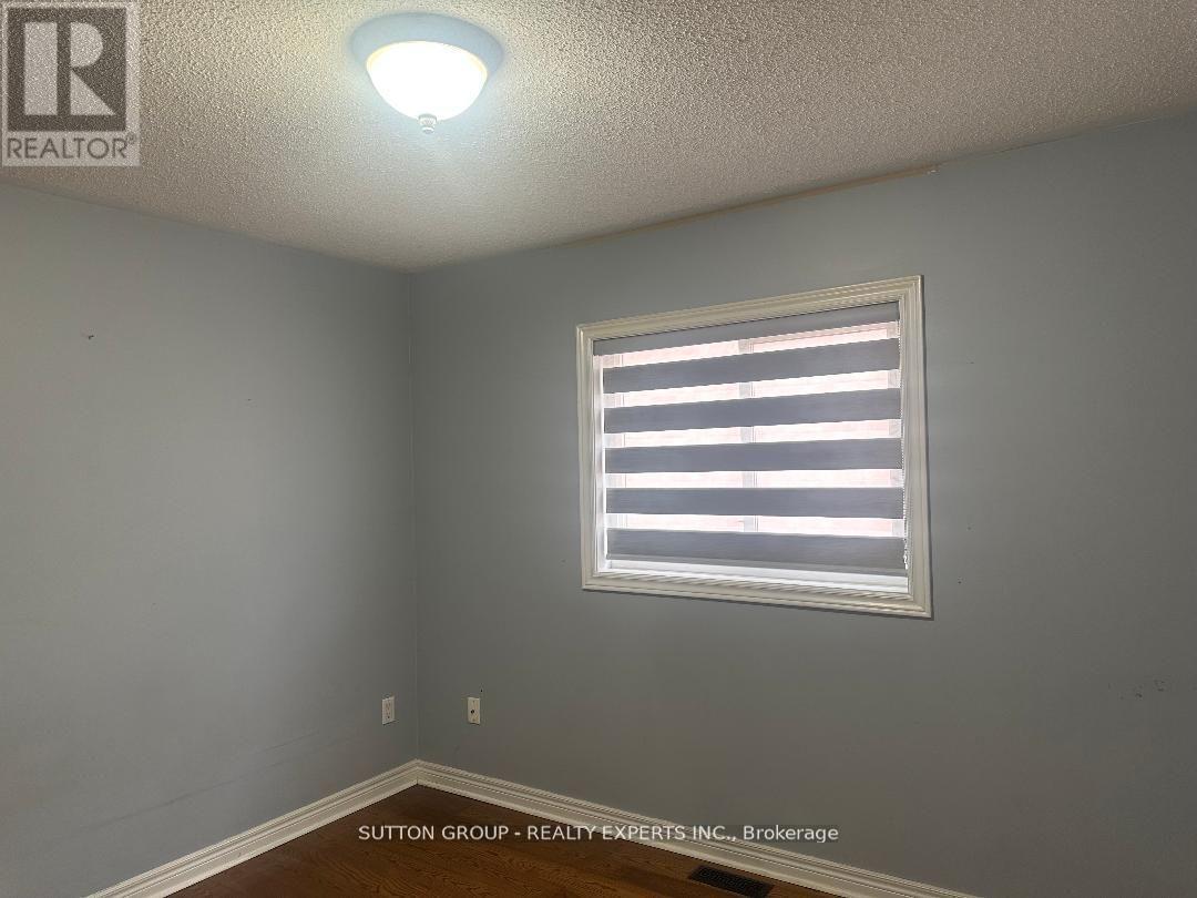 5 Sea Lion Road, Brampton, Ontario  L6V 4P8 - Photo 16 - W12565964