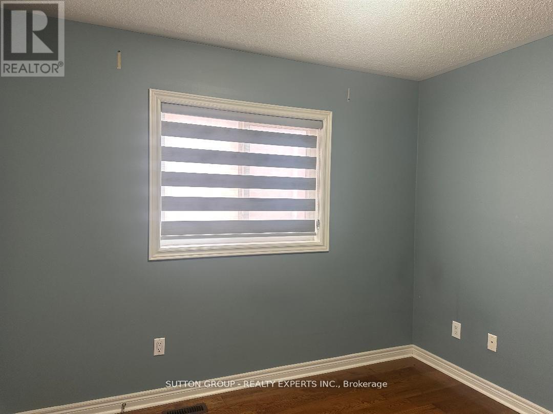 5 Sea Lion Road, Brampton, Ontario  L6V 4P8 - Photo 17 - W12565964