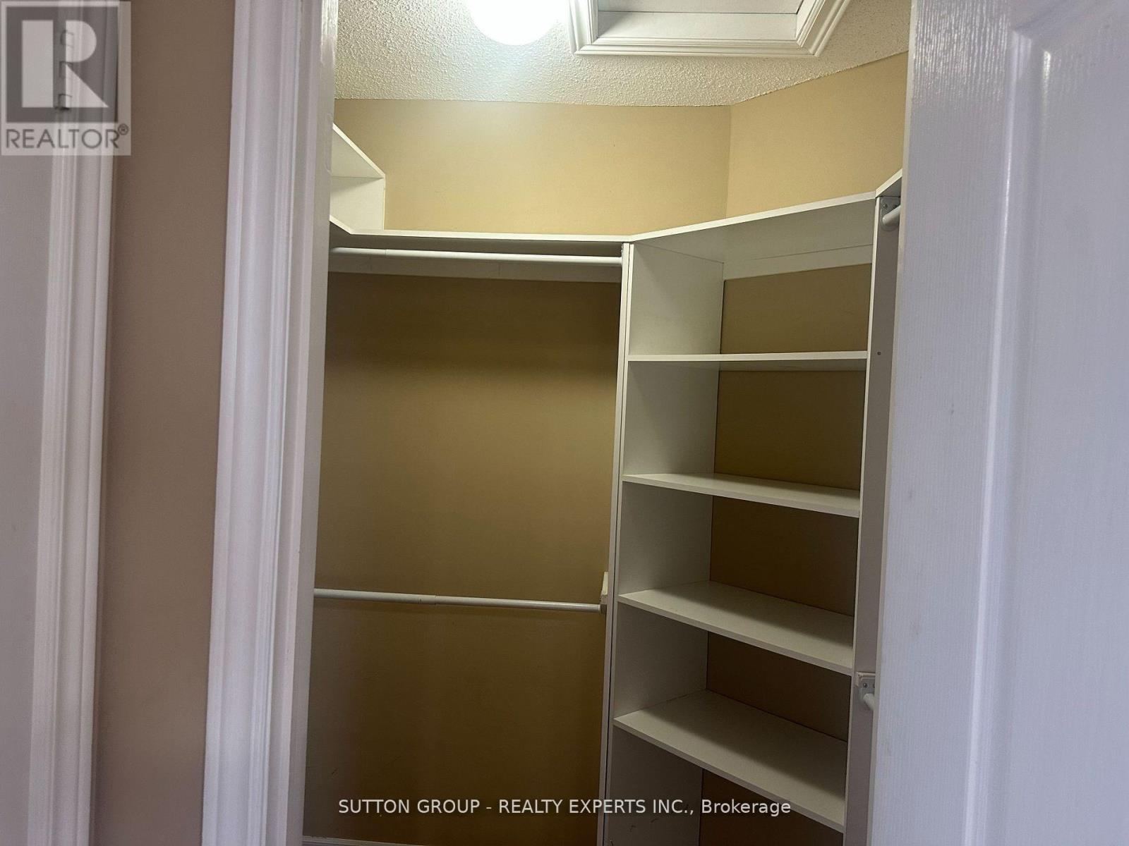 5 Sea Lion Road, Brampton, Ontario  L6V 4P8 - Photo 9 - W12565964