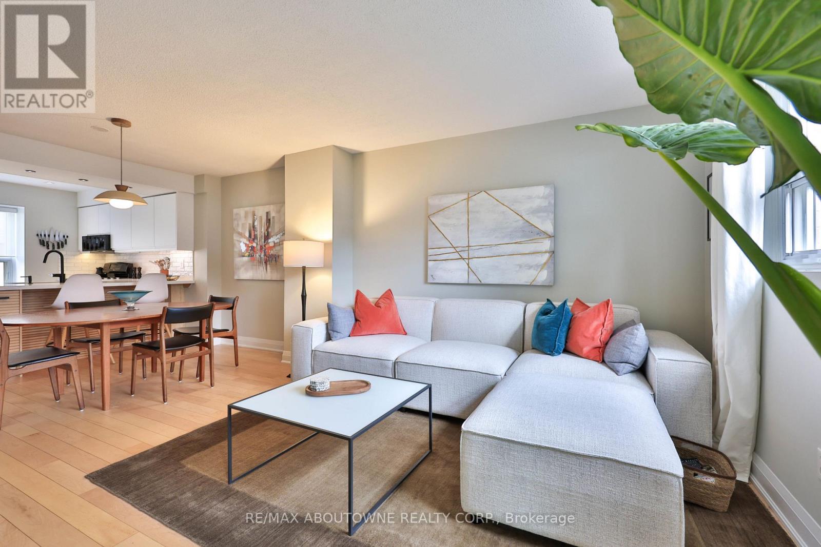 83 - 1055 Shawnmarr Road, Mississauga, Ontario  L5H 3V2 - Photo 13 - W12565968