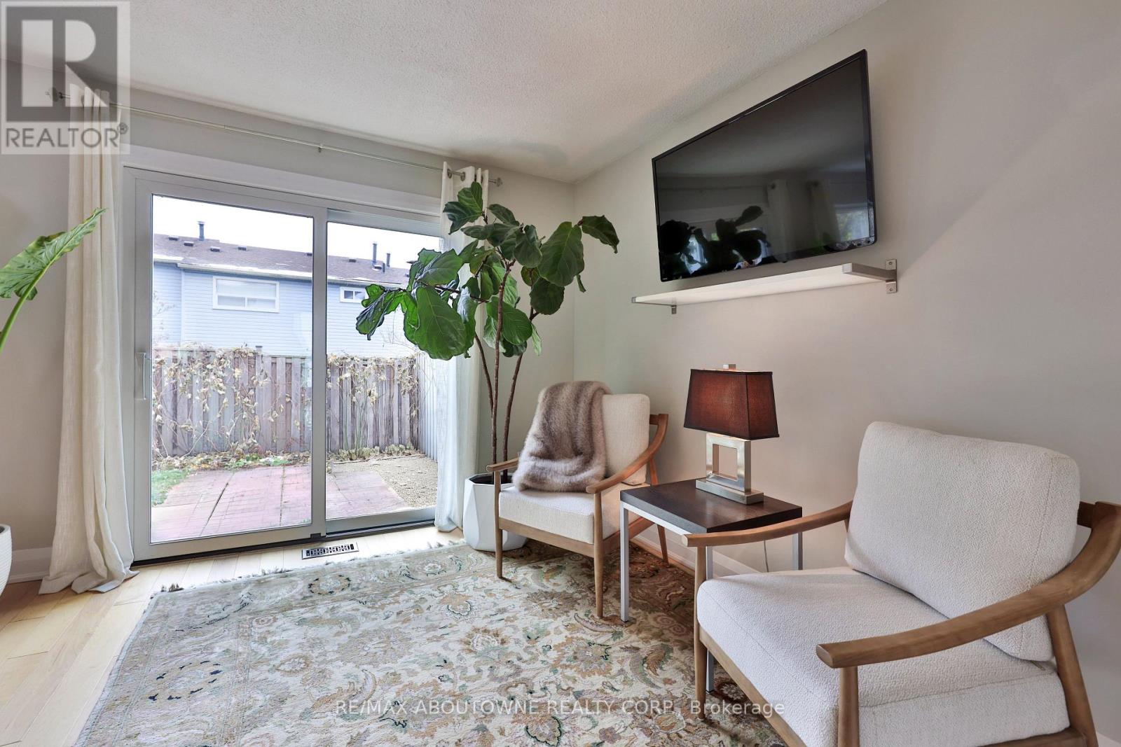 83 - 1055 Shawnmarr Road, Mississauga, Ontario  L5H 3V2 - Photo 18 - W12565968