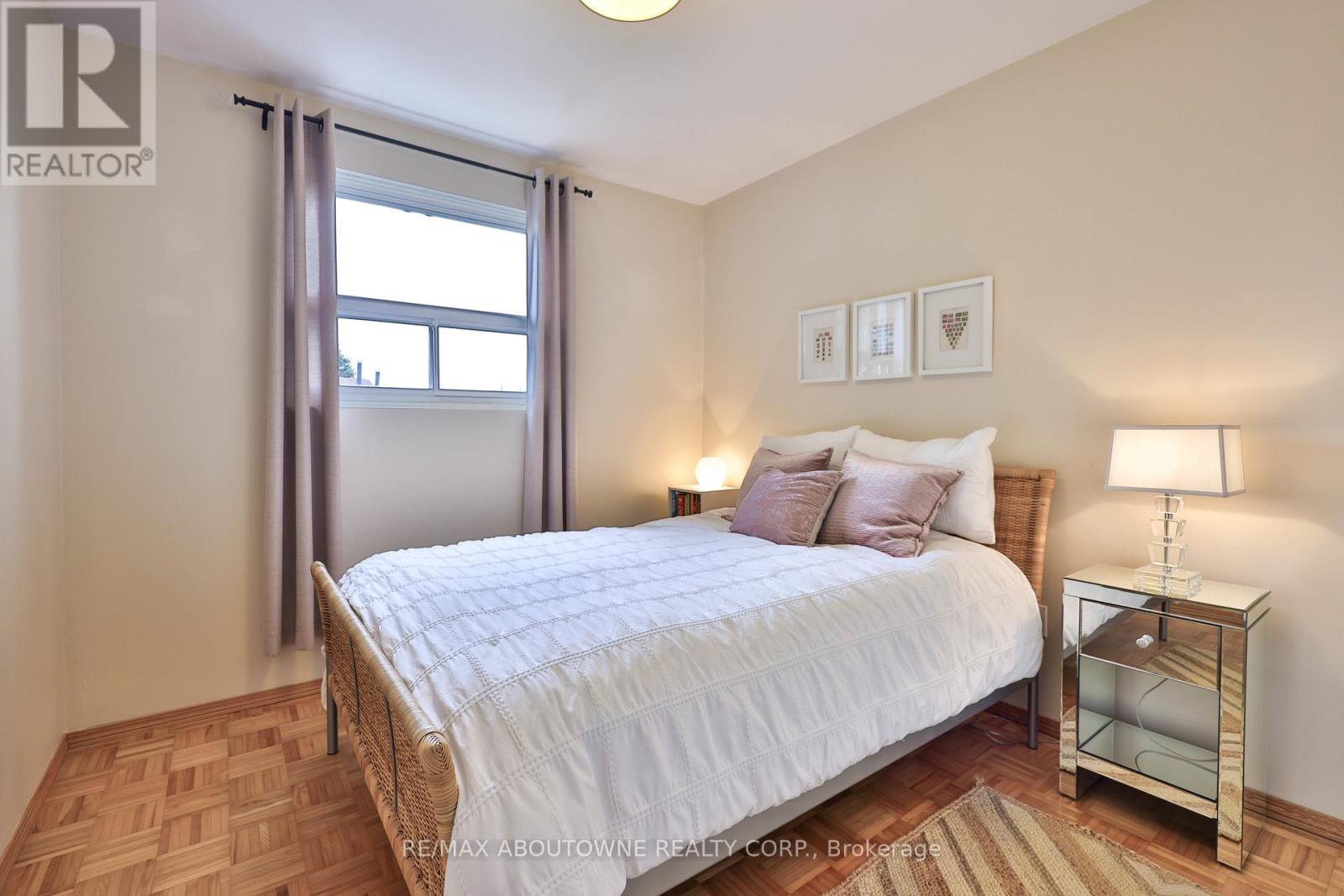 83 - 1055 Shawnmarr Road, Mississauga, Ontario  L5H 3V2 - Photo 30 - W12565968