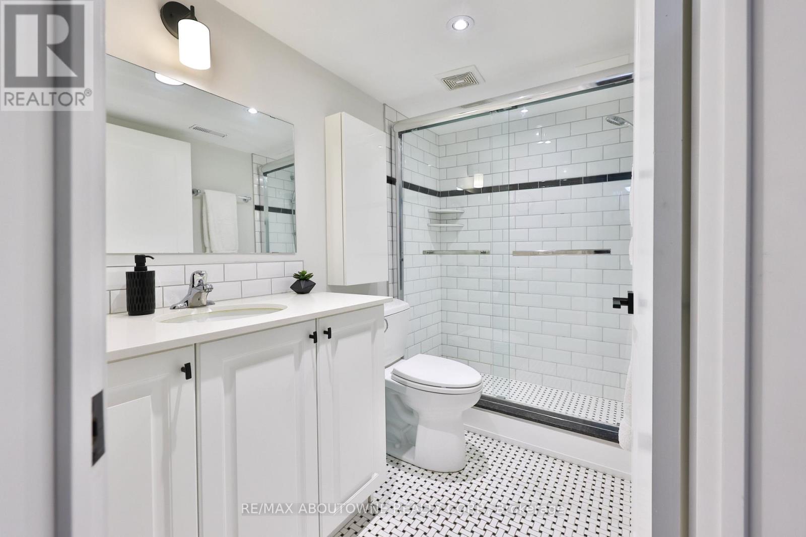 83 - 1055 Shawnmarr Road, Mississauga, Ontario  L5H 3V2 - Photo 31 - W12565968