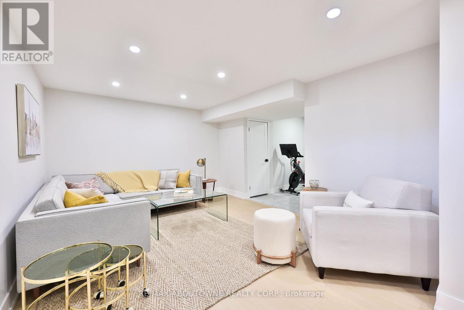 83 - 1055 Shawnmarr Road, Mississauga, Ontario  L5H 3V2 - Photo 33 - W12565968