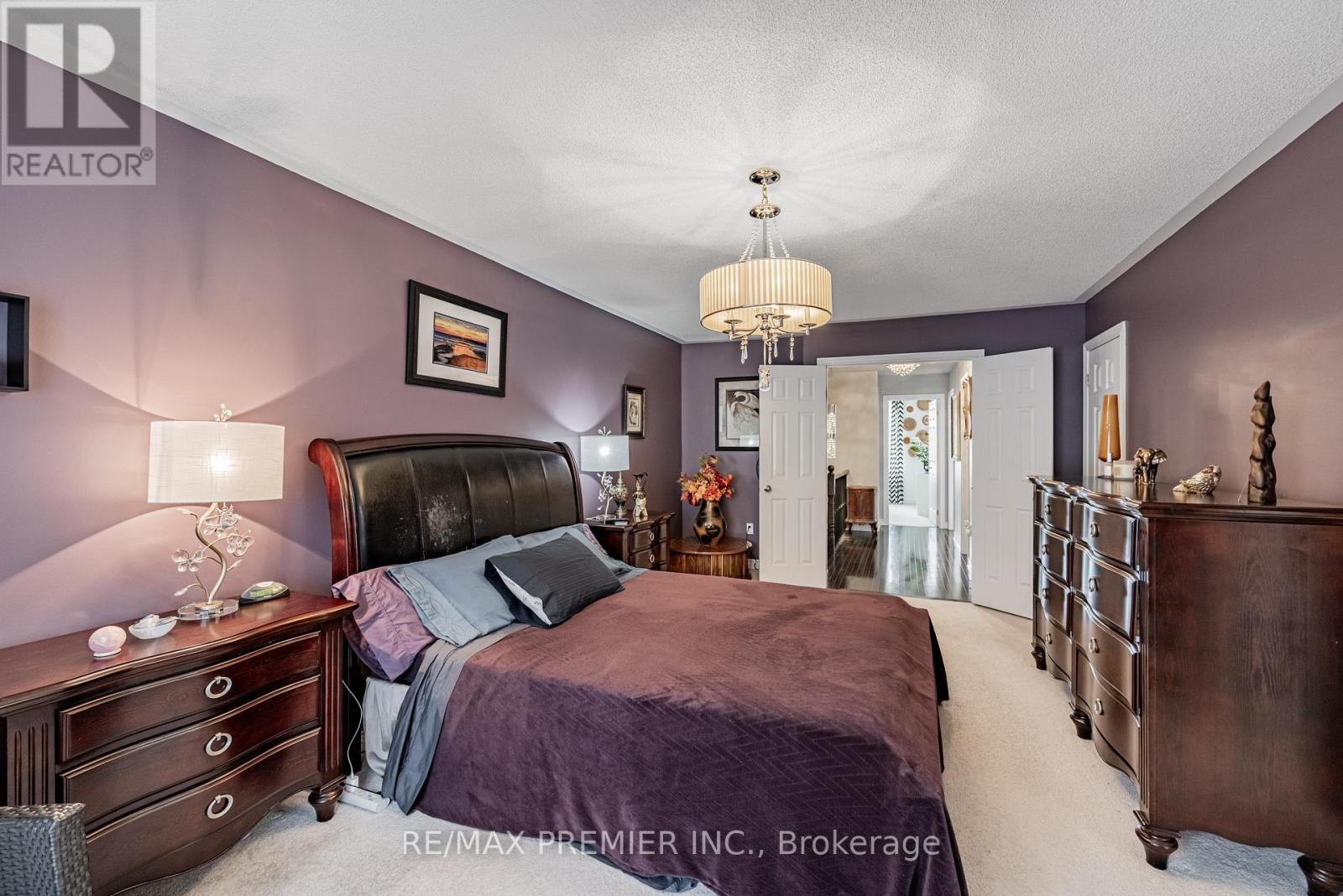 935 Transom Crescent, Milton, Ontario  L9T 8K4 - Photo 16 - W12566002