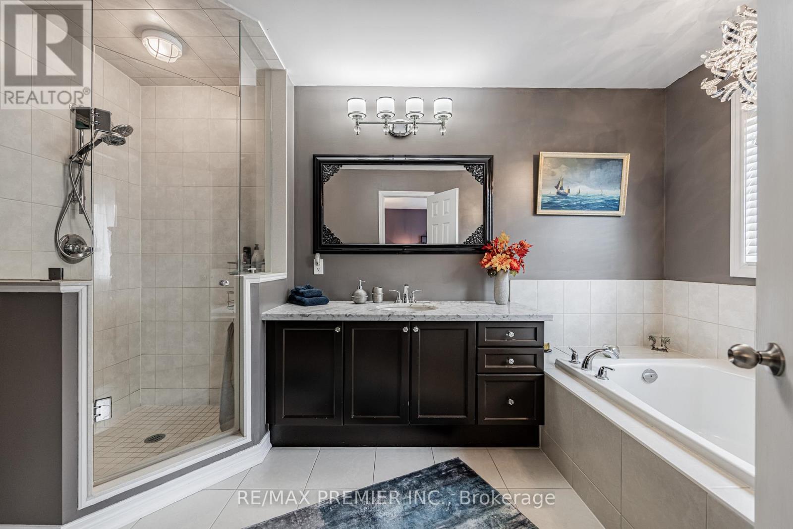 935 Transom Crescent, Milton, Ontario  L9T 8K4 - Photo 19 - W12566002