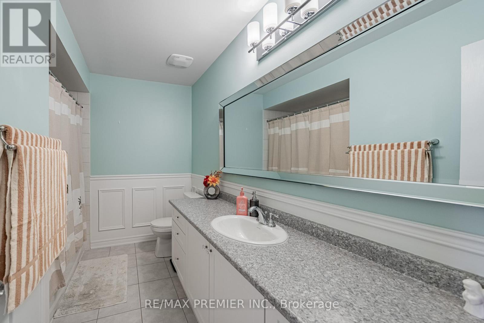 935 Transom Crescent, Milton, Ontario  L9T 8K4 - Photo 24 - W12566002