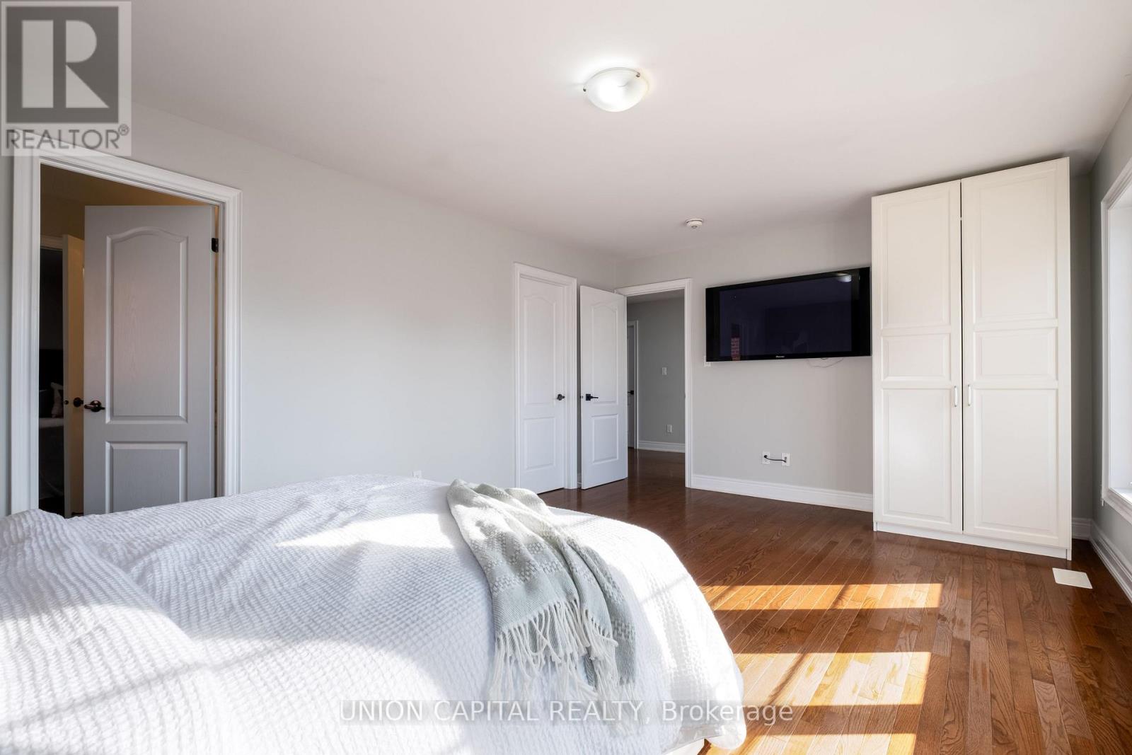 67 Royal West Drive, Brampton, Ontario  L6X 0Z8 - Photo 21 - W12566006