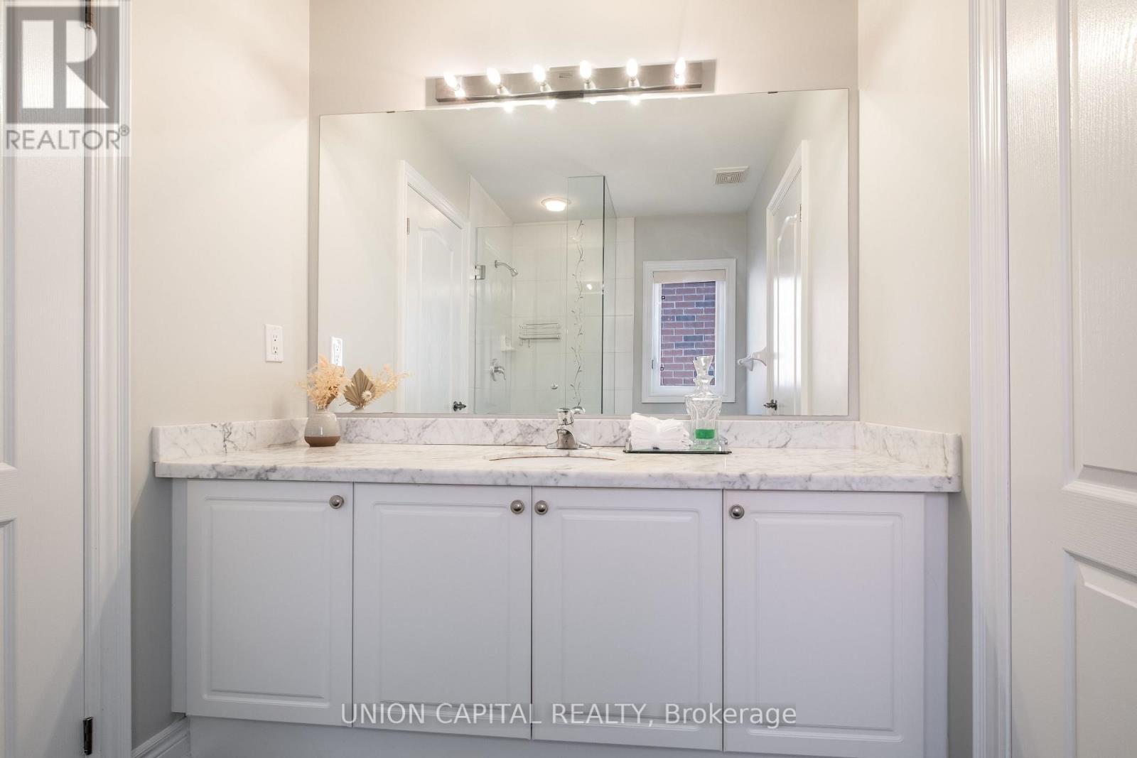 67 Royal West Drive, Brampton, Ontario  L6X 0Z8 - Photo 22 - W12566006