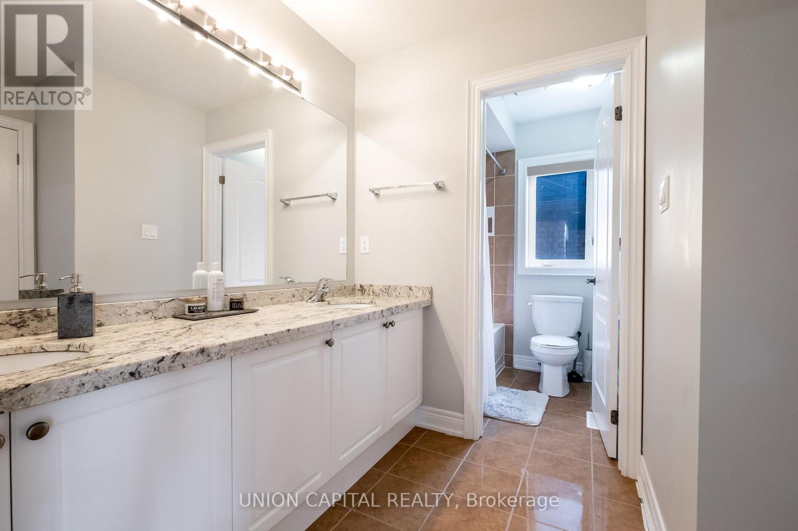 67 Royal West Drive, Brampton, Ontario  L6X 0Z8 - Photo 27 - W12566006