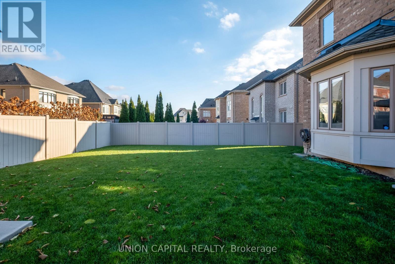 67 Royal West Drive, Brampton, Ontario  L6X 0Z8 - Photo 38 - W12566006