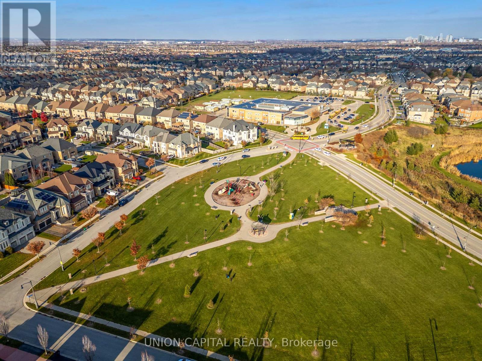 67 Royal West Drive, Brampton, Ontario  L6X 0Z8 - Photo 42 - W12566006