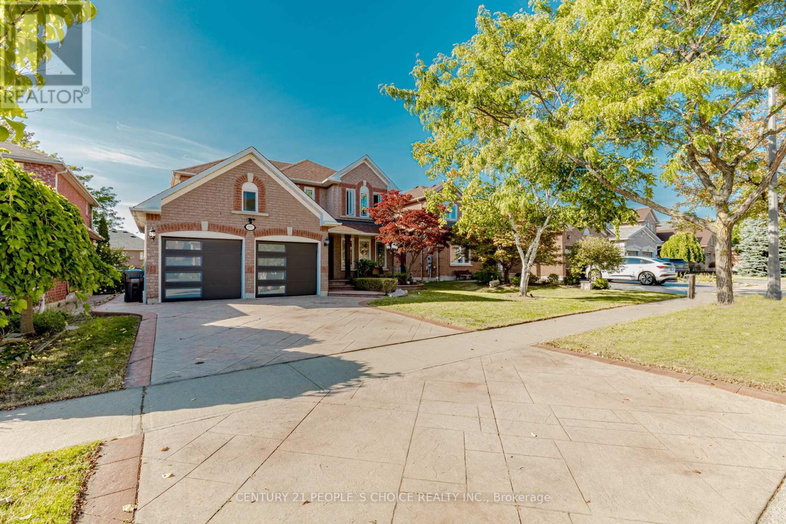 897 Bancroft Drive, Mississauga, Ontario  L5V 1X7 - Photo 1 - W12566020