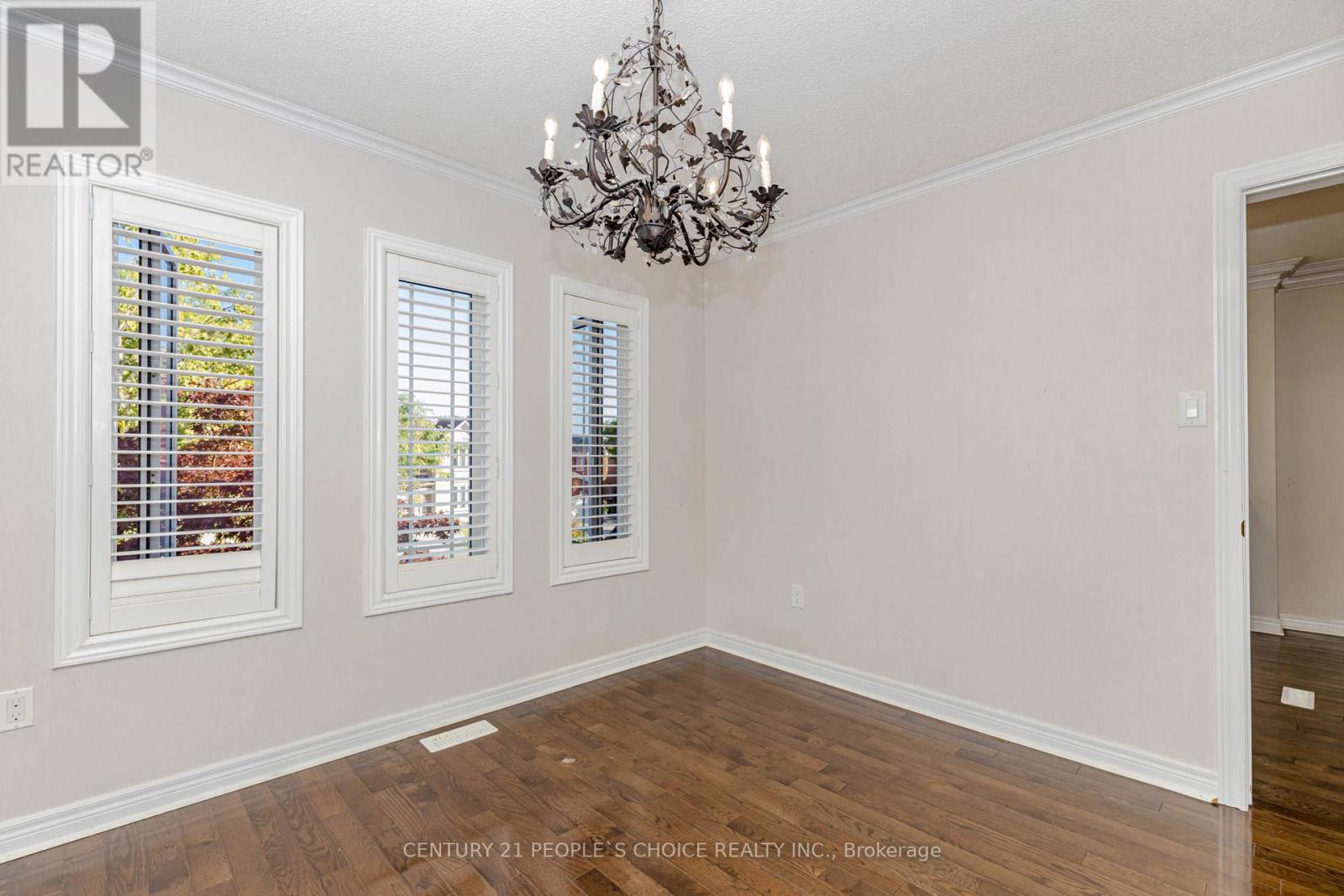 897 Bancroft Drive, Mississauga, Ontario  L5V 1X7 - Photo 38 - W12566020