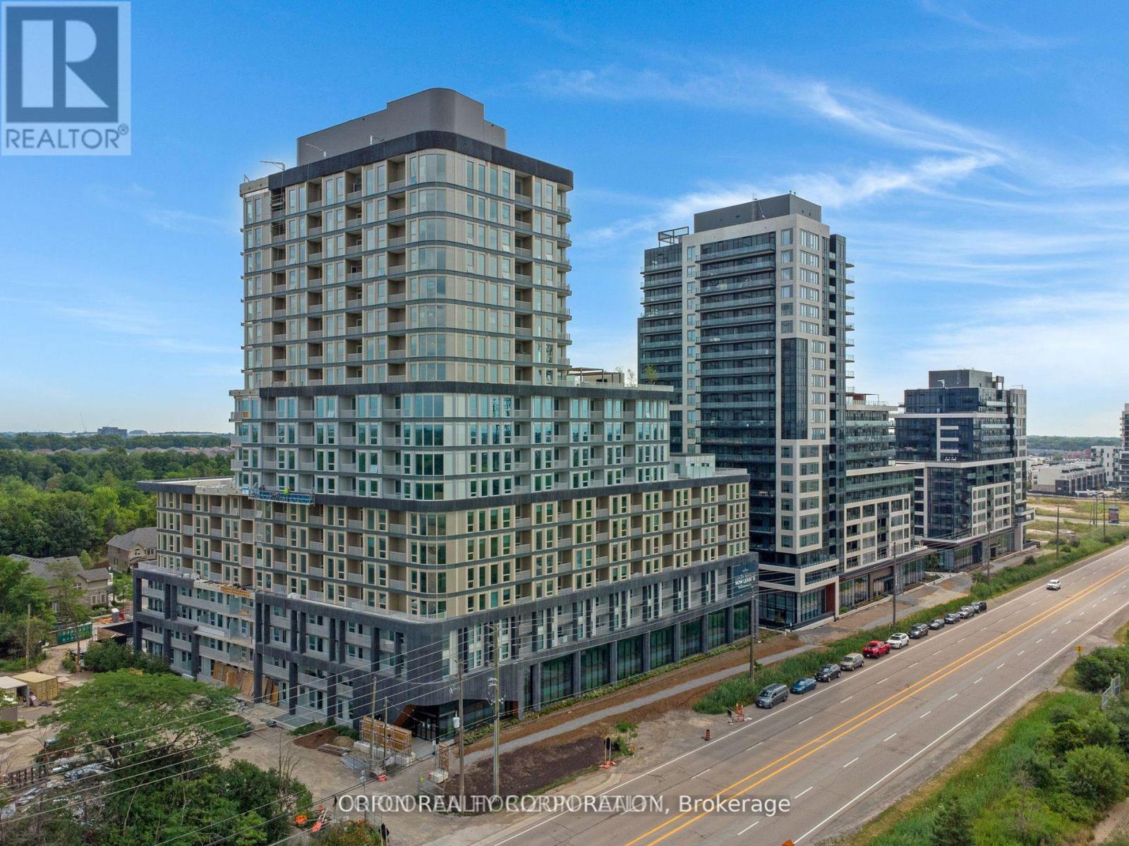 2004 - 3240 William Coltson Avenue, Oakville, Ontario  L6H 0X1 - Photo 2 - W12566028