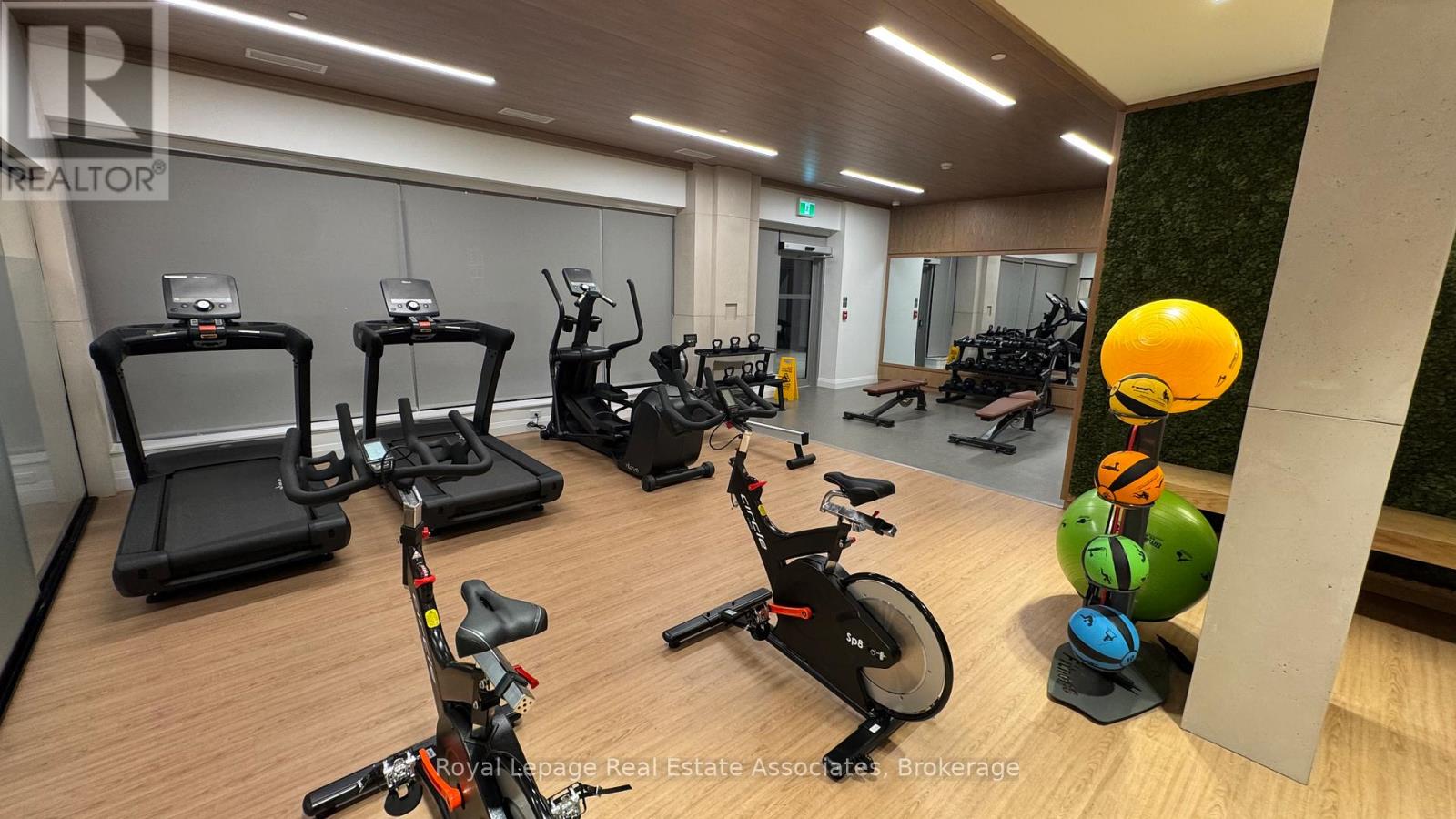 406 - 3250 Carding Mill Trail, Oakville, Ontario  L6M 1L3 - Photo 13 - W12566046