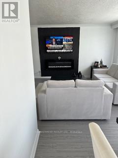 52 Watercliffe Road, Toronto, Ontario  M9W 4E7 - Photo 4 - W12566070