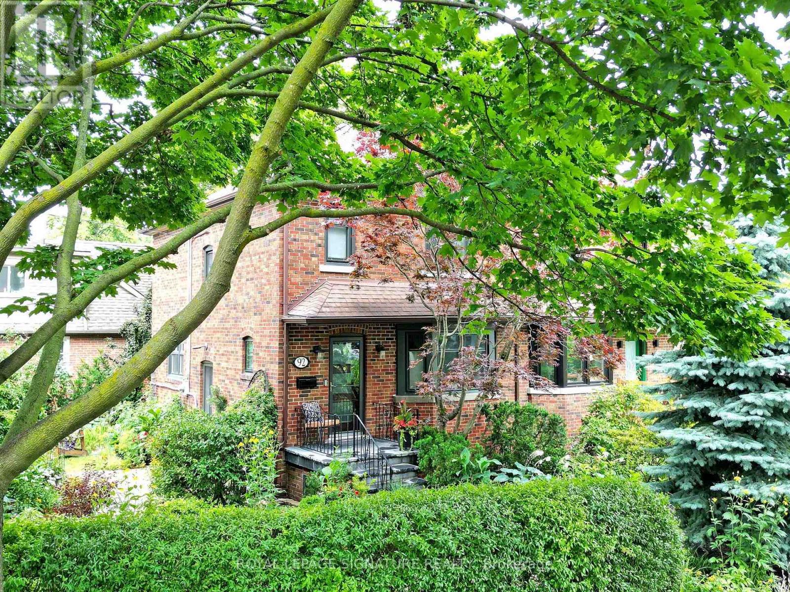 92 ALDER CRESCENT, Toronto, Ontario