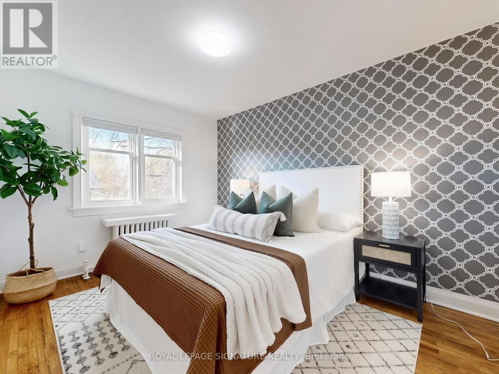 92 Alder Crescent, Toronto, Ontario  M8V 2H8 - Photo 13 - W12566092