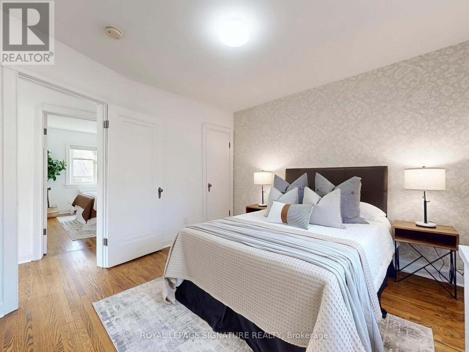 92 Alder Crescent, Toronto, Ontario  M8V 2H8 - Photo 16 - W12566092