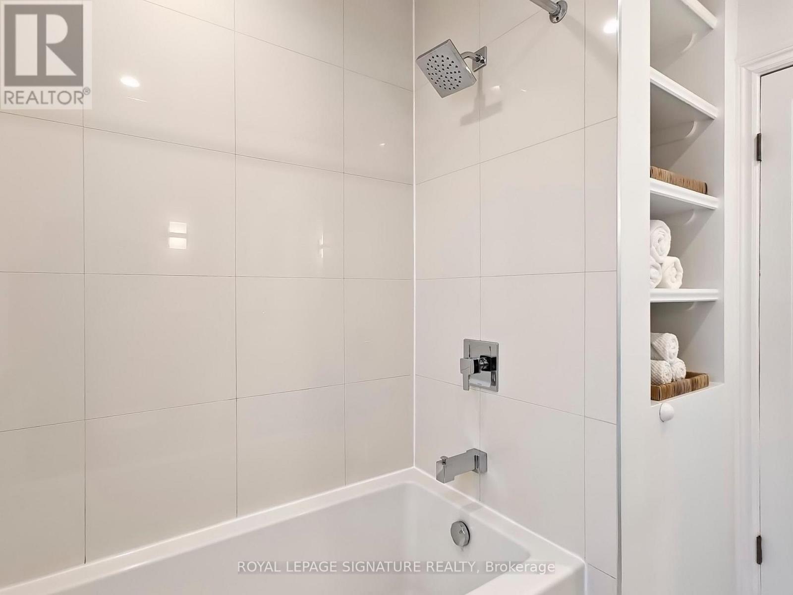 92 Alder Crescent, Toronto, Ontario  M8V 2H8 - Photo 19 - W12566092