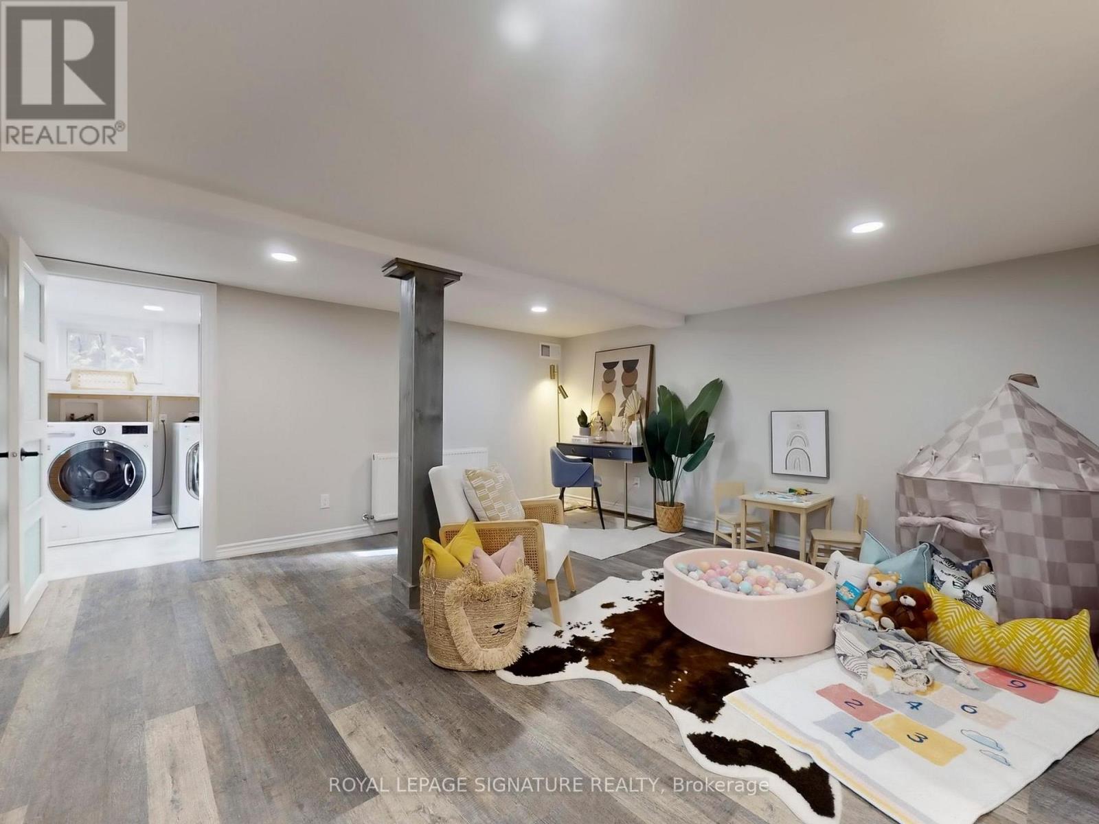 92 Alder Crescent, Toronto, Ontario  M8V 2H8 - Photo 21 - W12566092