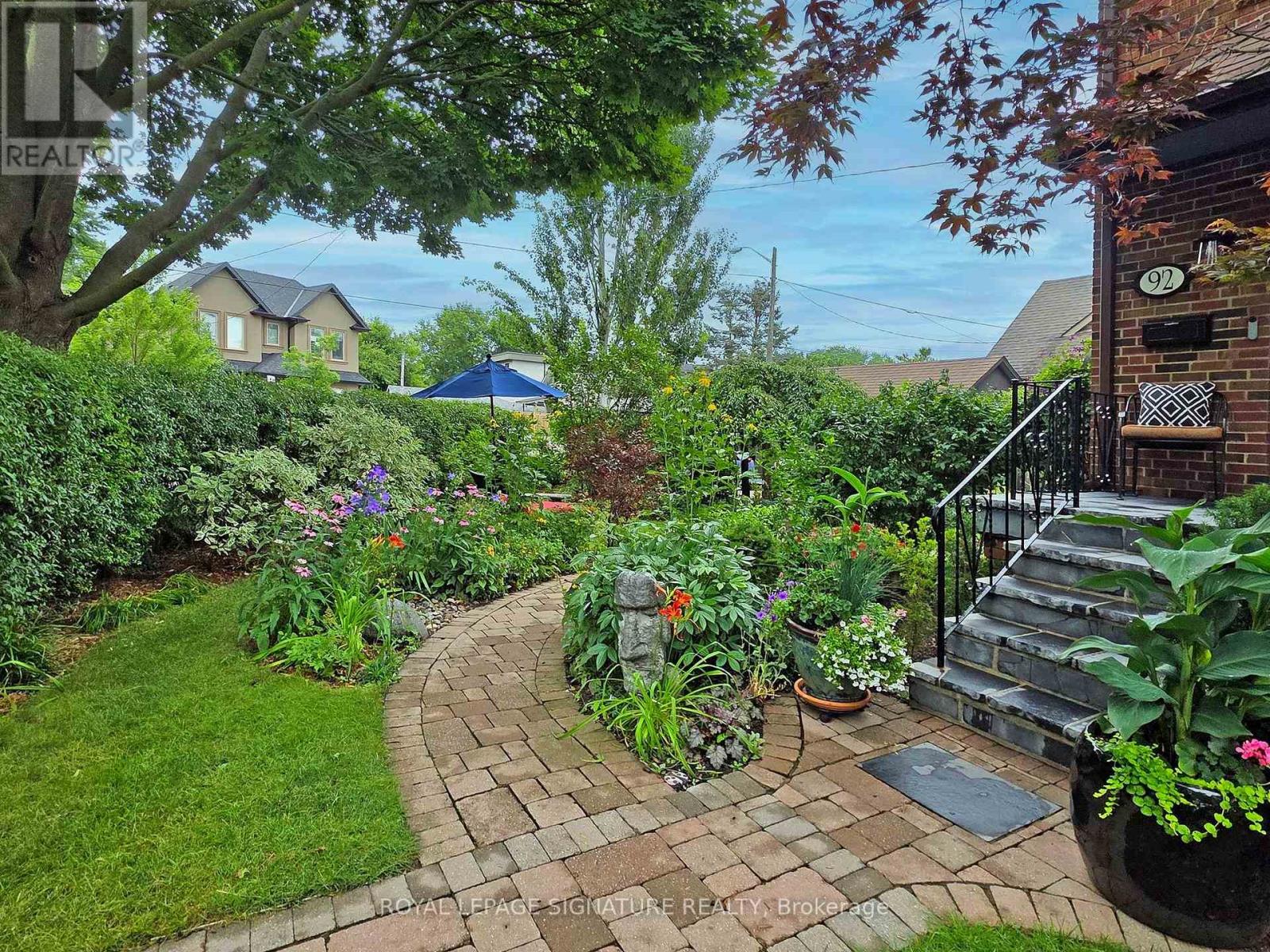 92 Alder Crescent, Toronto, Ontario  M8V 2H8 - Photo 30 - W12566092