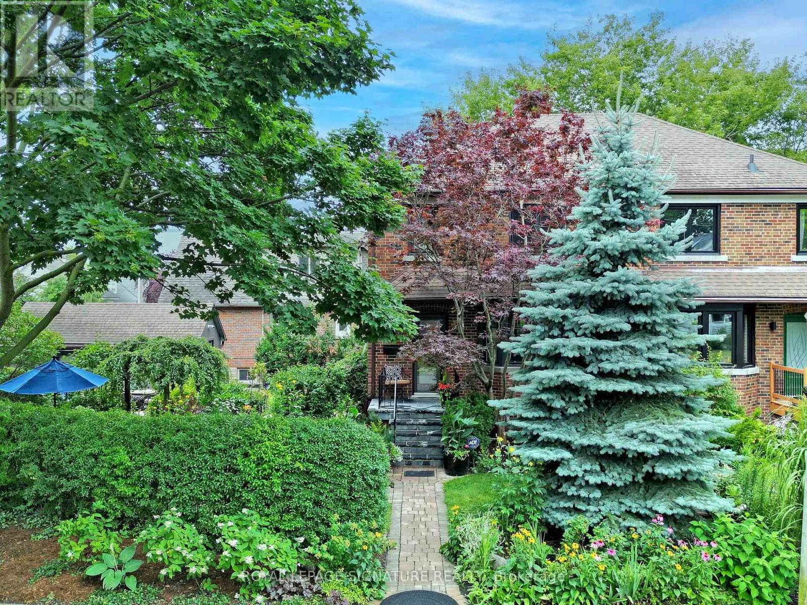 92 Alder Crescent, Toronto, Ontario  M8V 2H8 - Photo 34 - W12566092