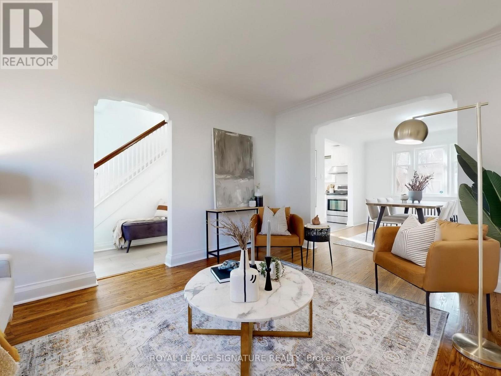 92 Alder Crescent, Toronto, Ontario  M8V 2H8 - Photo 4 - W12566092