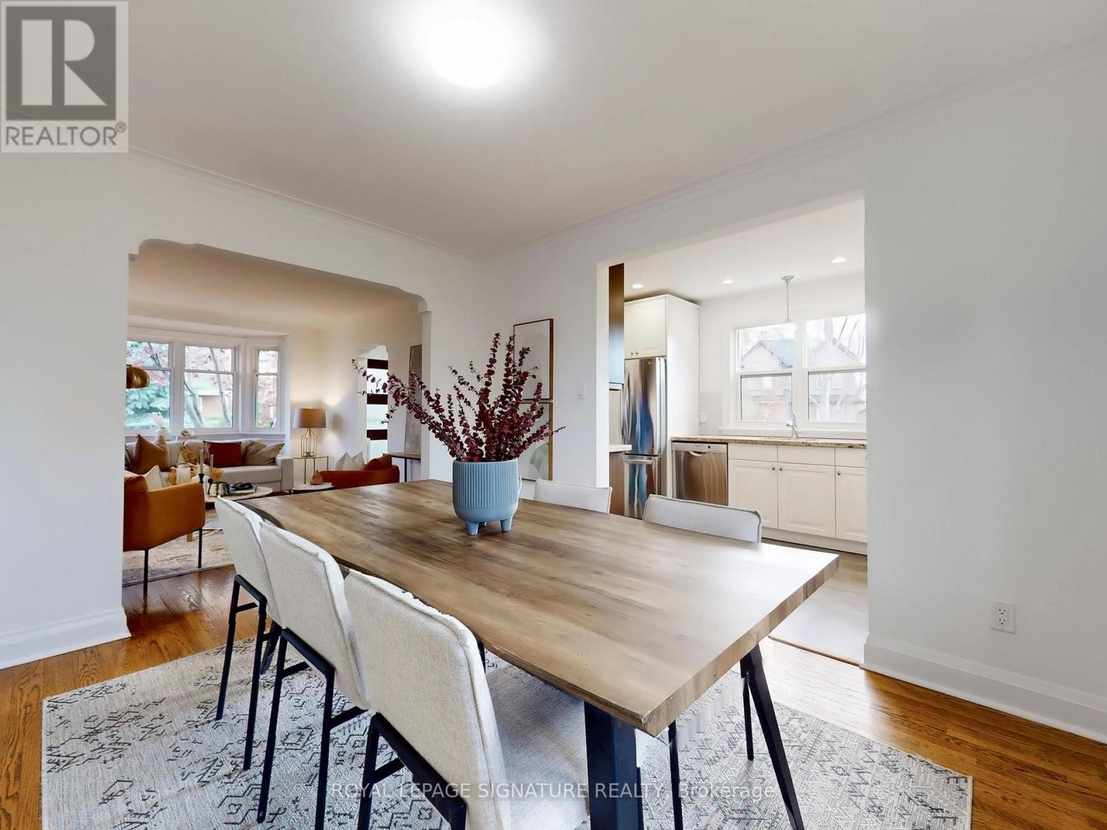 92 Alder Crescent, Toronto, Ontario  M8V 2H8 - Photo 6 - W12566092