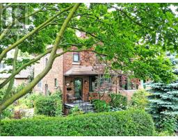 92 ALDER CRESCENT, Toronto, Ontario