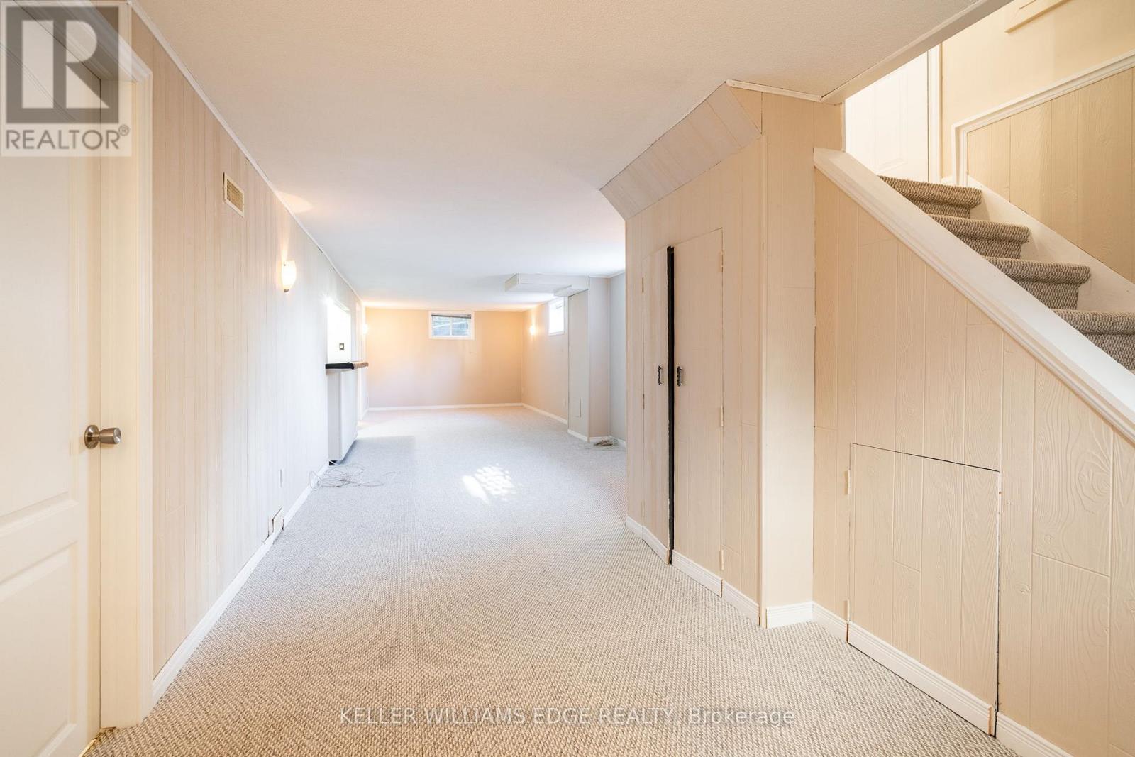 1523 Constance Drive, Oakville, Ontario  L6J 2T8 - Photo 25 - W12566094