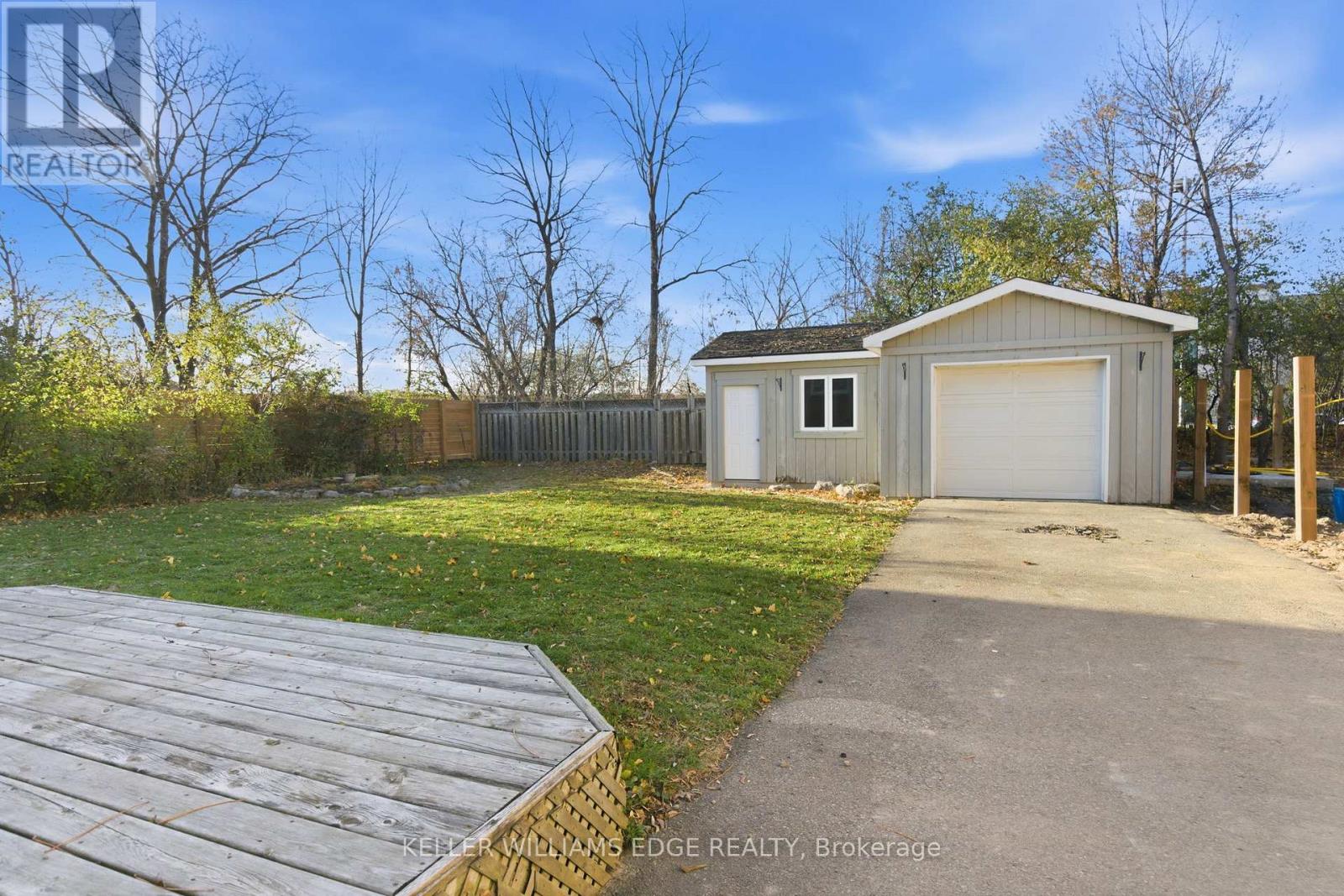 1523 Constance Drive, Oakville, Ontario  L6J 2T8 - Photo 37 - W12566094